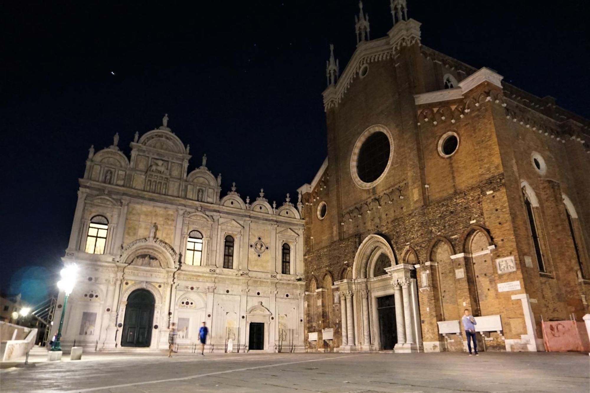 Sara S Luxury Five Minutes From Piazza San Marco Apartment *