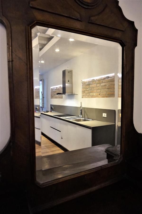 Apartamento Sara S Luxury Five Minutes From Piazza San Marco *